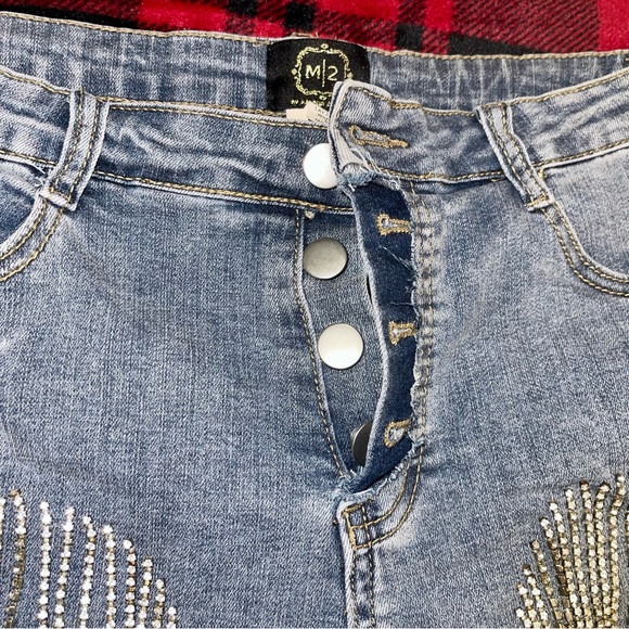 Bedazzled Rhinestone Denim Shorts - Picture 5 of 9